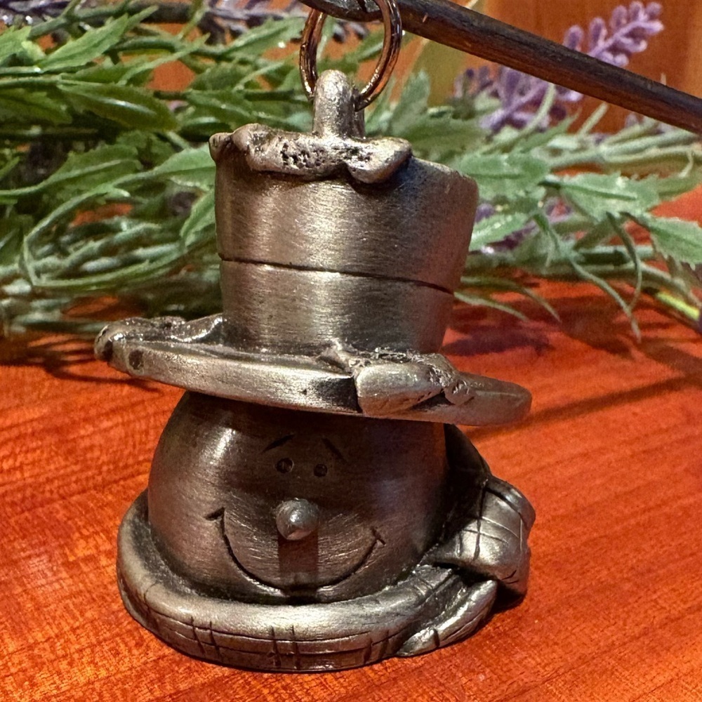 Frosty the Snowman pewter candle snuffer